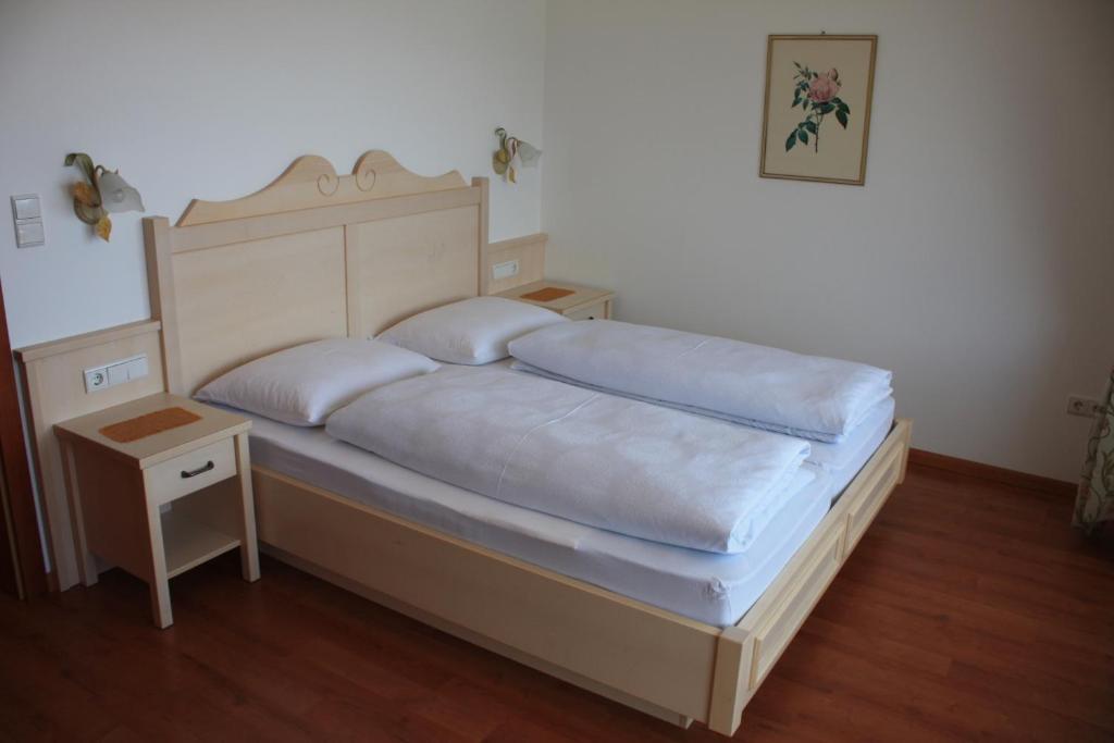 Appartement Tschivon Schenna Room photo